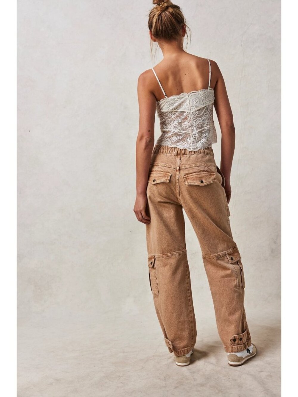 Free People We The Free Marx Slouchy Cargo Washed brown tan BOHO Jeans Size 29 - Picture 2 of 8